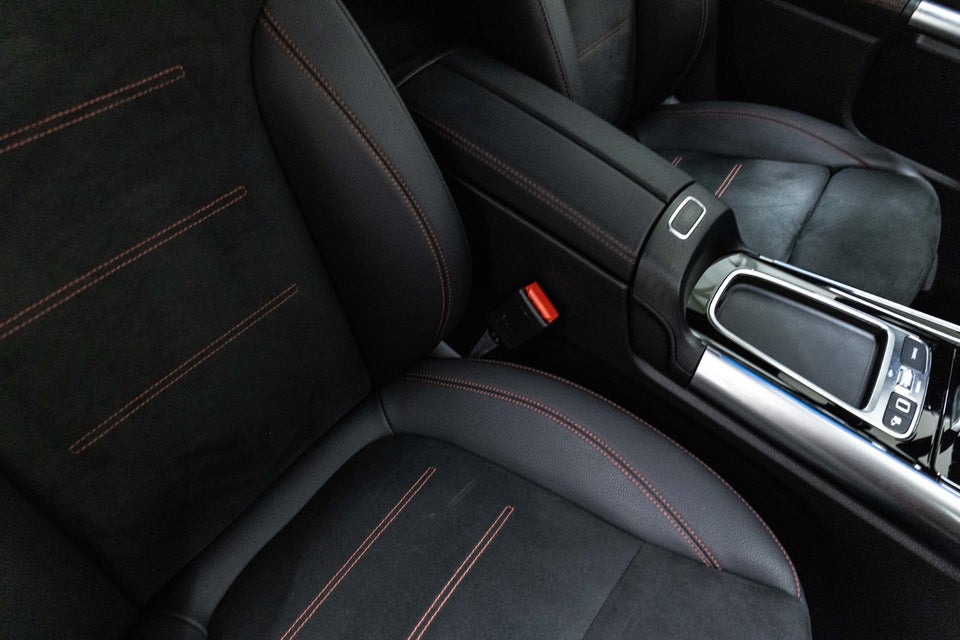 Mercedes EQA350 AMG Advance Plus 4Matic 5d