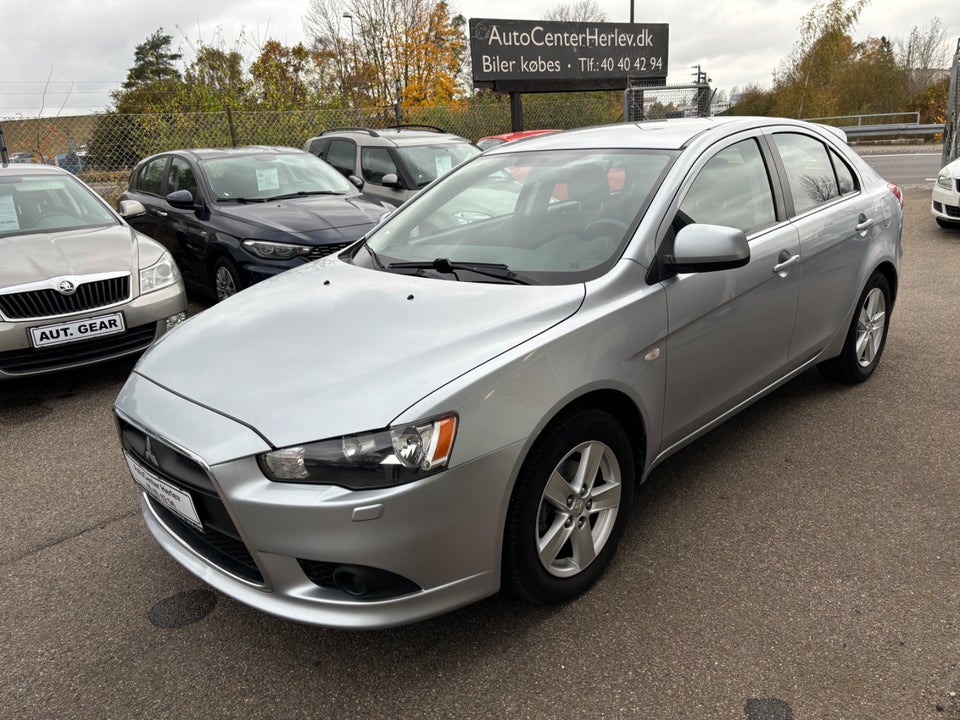 Mitsubishi Lancer 1,8 Invite SportBack 5d