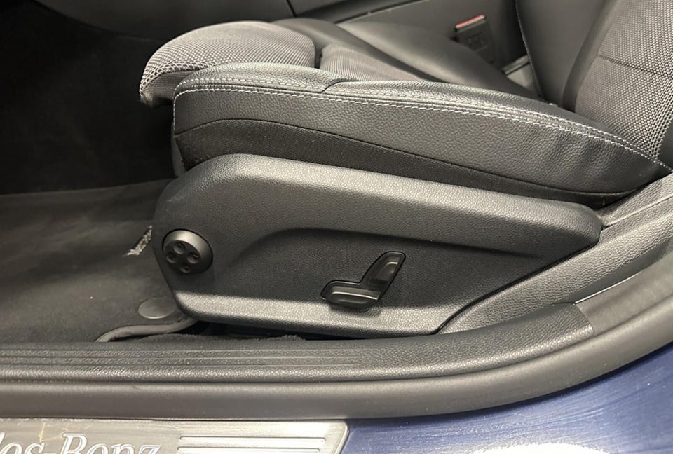 Mercedes C220 d 2,0 Advantage aut. 4d