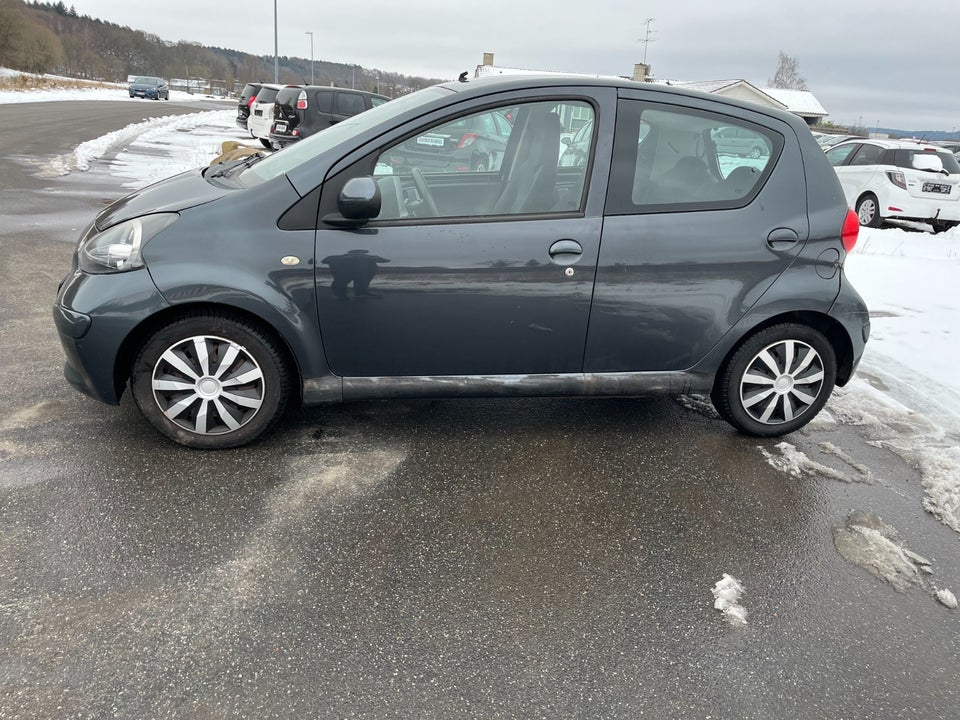 Toyota Aygo 1,0 Plus komfort 5d