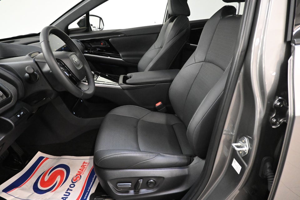 Toyota bZ4X Executive AWD 5d