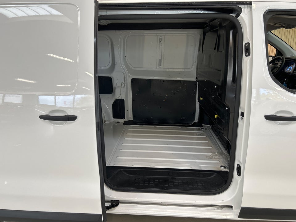 Peugeot e-Expert 50 L2 Plus Van