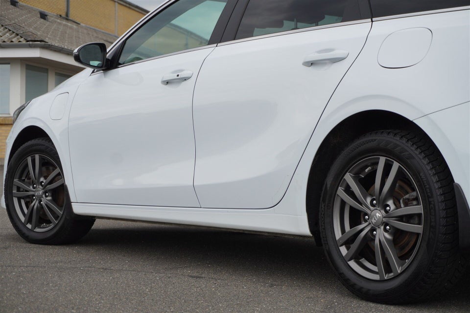Kia Ceed 1,6 PHEV Prestige SW DCT 5d