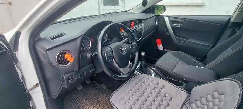 Toyota Auris 1,6 T2 Premium 5d