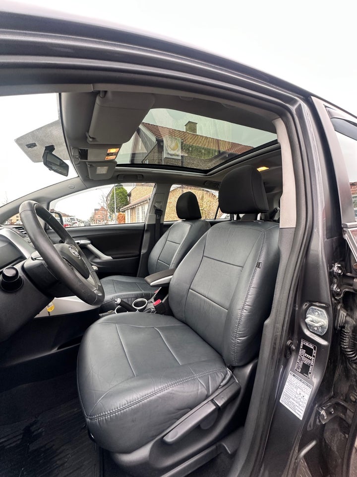 Toyota Verso 2,0 D-4D T1 Skyview 5d