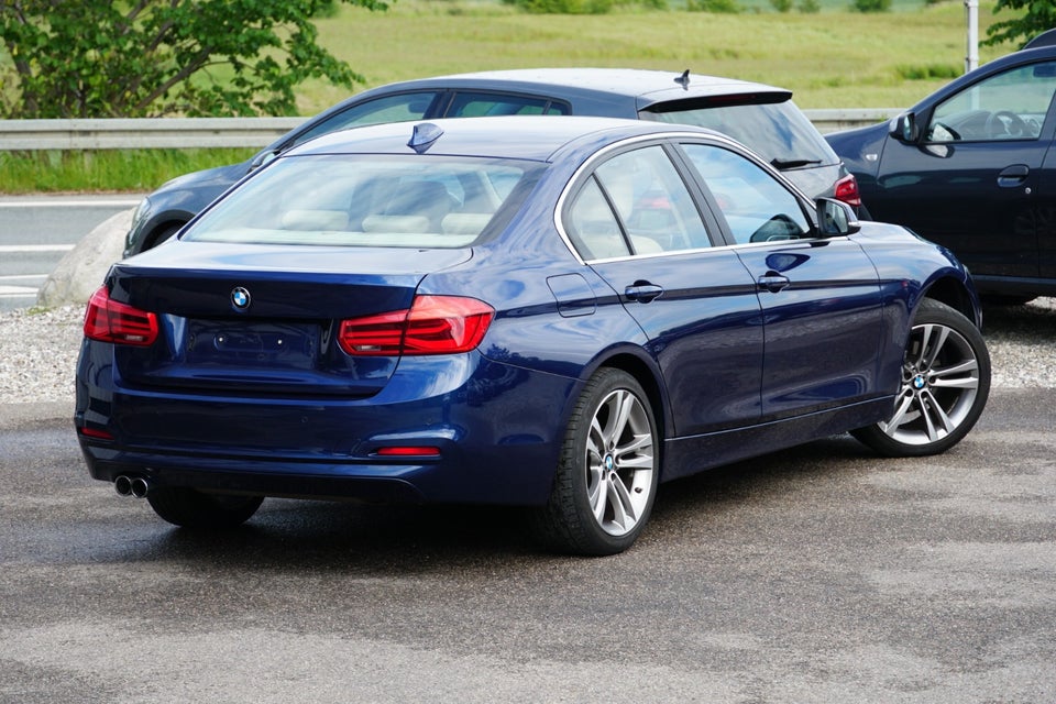 BMW 320i 2,0 aut. 4d