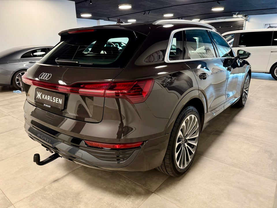 Audi Q8 e-tron 50 S-line quattro 5d