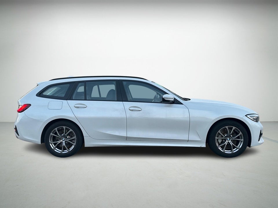BMW 330e 2,0 Touring Sport Line aut. 5d