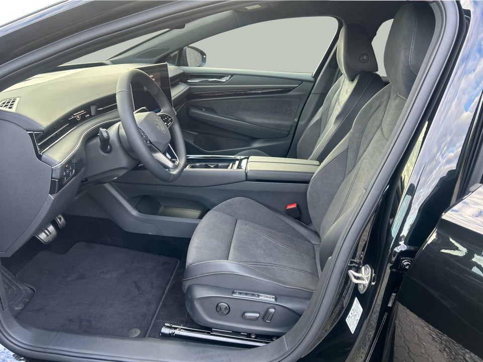 VW ID.7 86 Style S Tourer 5d