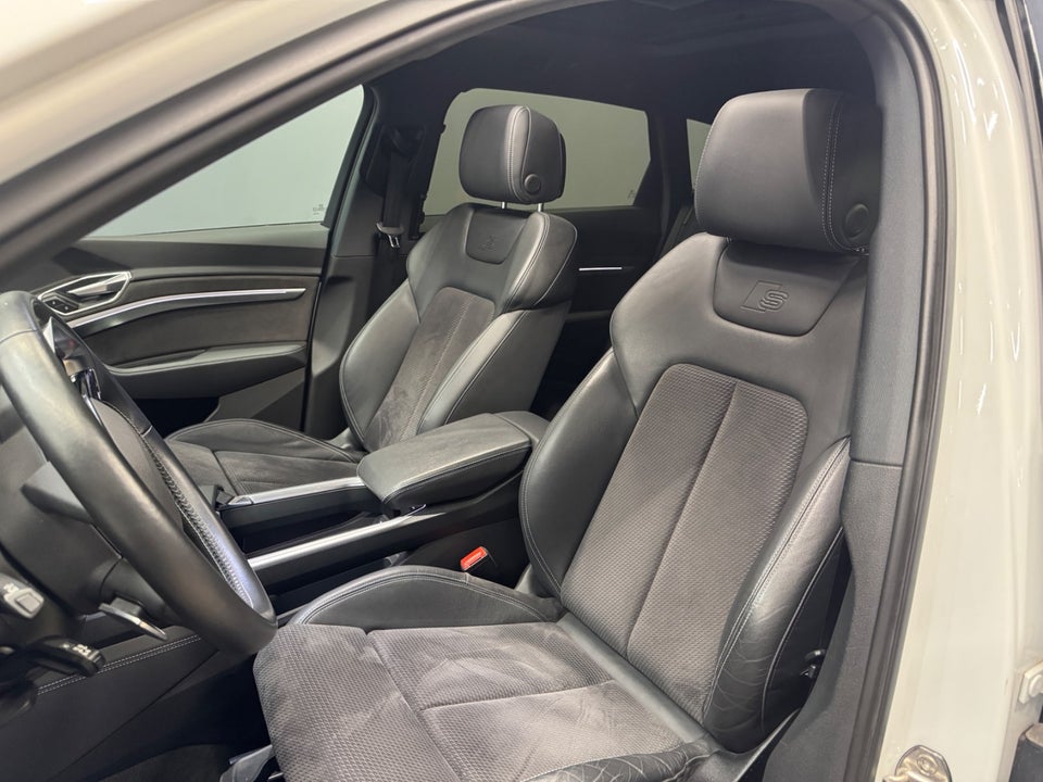 Audi e-tron 55 S-line quattro 5d