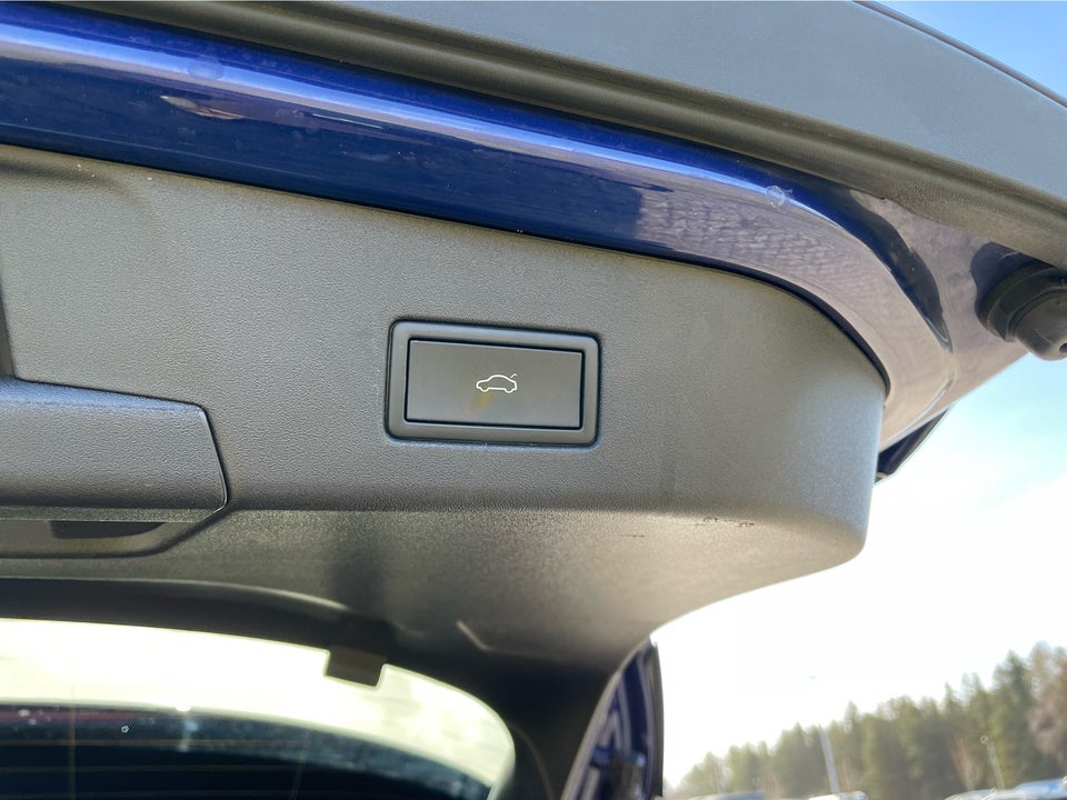 VW ID.4 77 Pro Performance Tech 5d