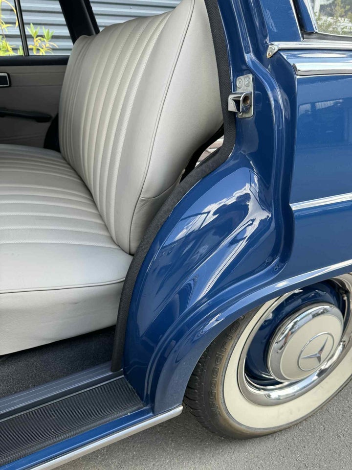 Mercedes 200 2,0 D aut. 4d