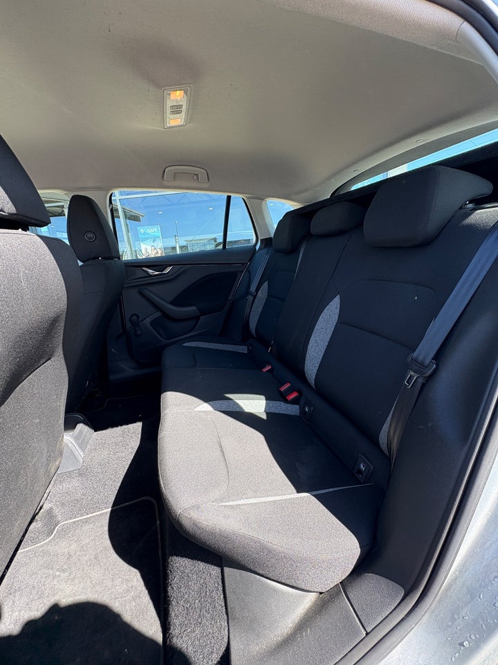 Skoda Scala 1,0 TSi 95 Active 5d