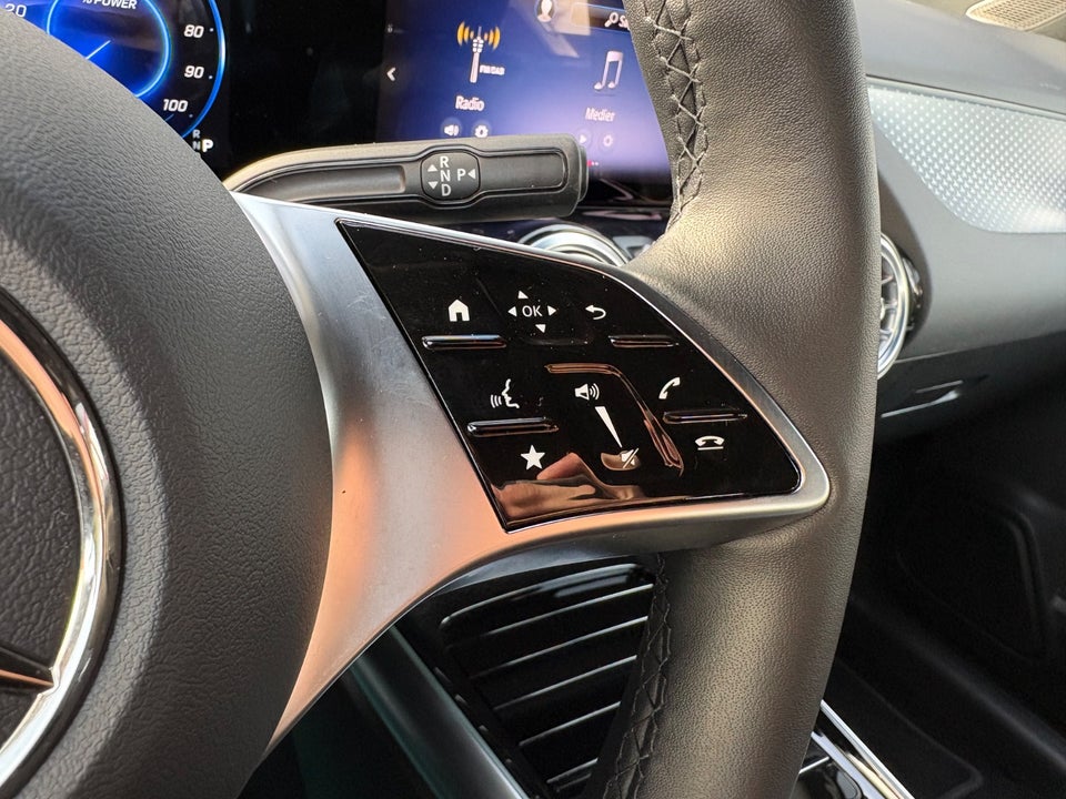 Mercedes EQA250 Progressive 5d