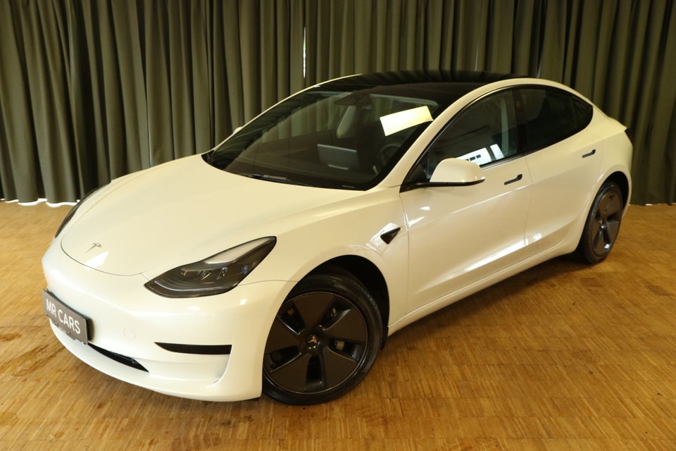 Tesla Model 3 RWD 4d
