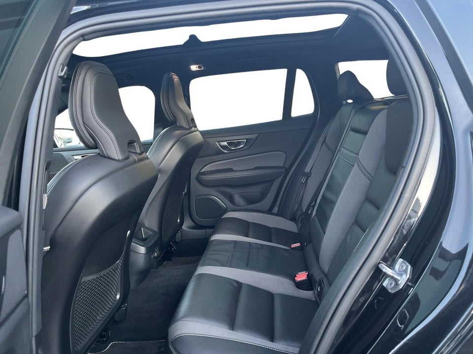 Volvo V60 2,0 T5 250 R-Design aut. 5d