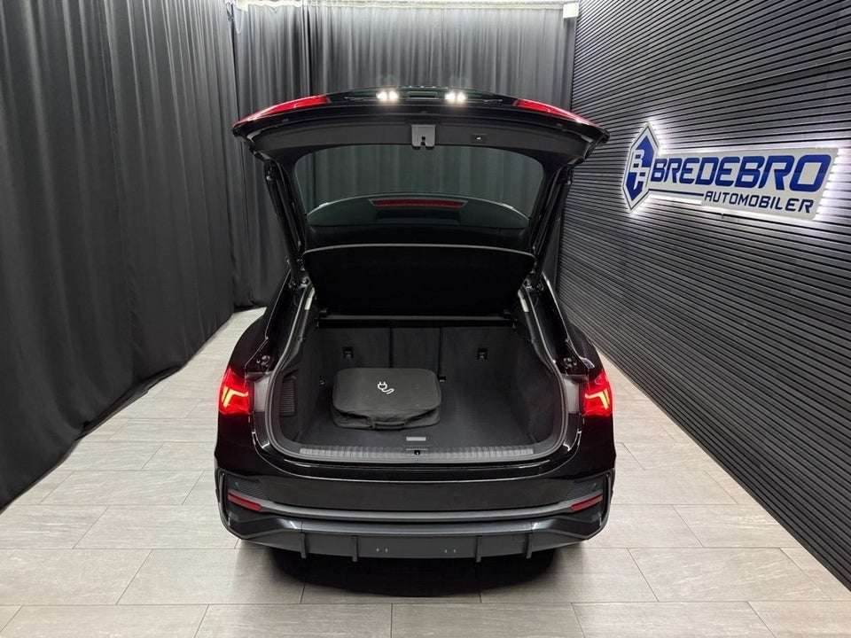 Audi Q3 45 TFSi e Attitude plus Sportback S-tr. 5d