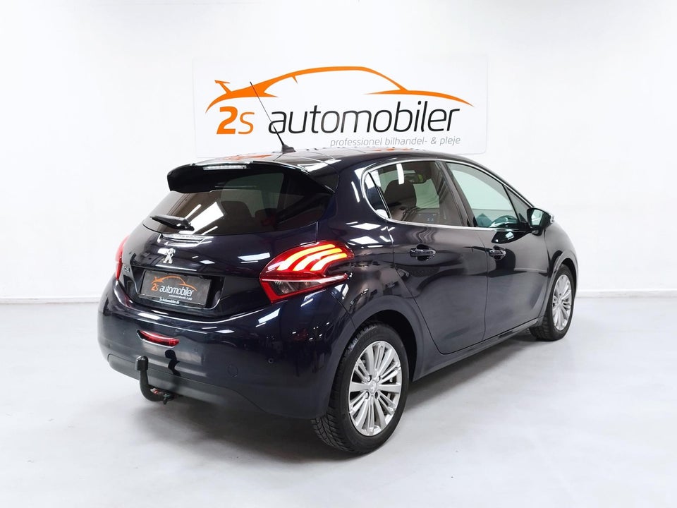 Peugeot 208 1,6 BlueHDi 100 Desire Sky 5d