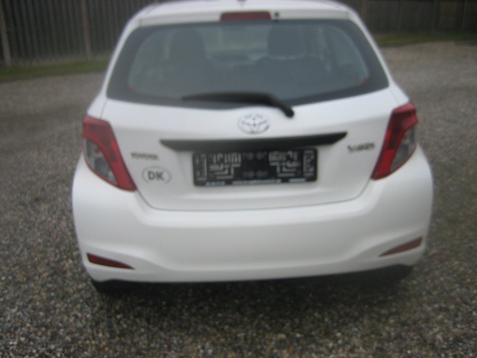 Toyota Yaris 1,0 VVT-i T1 3d