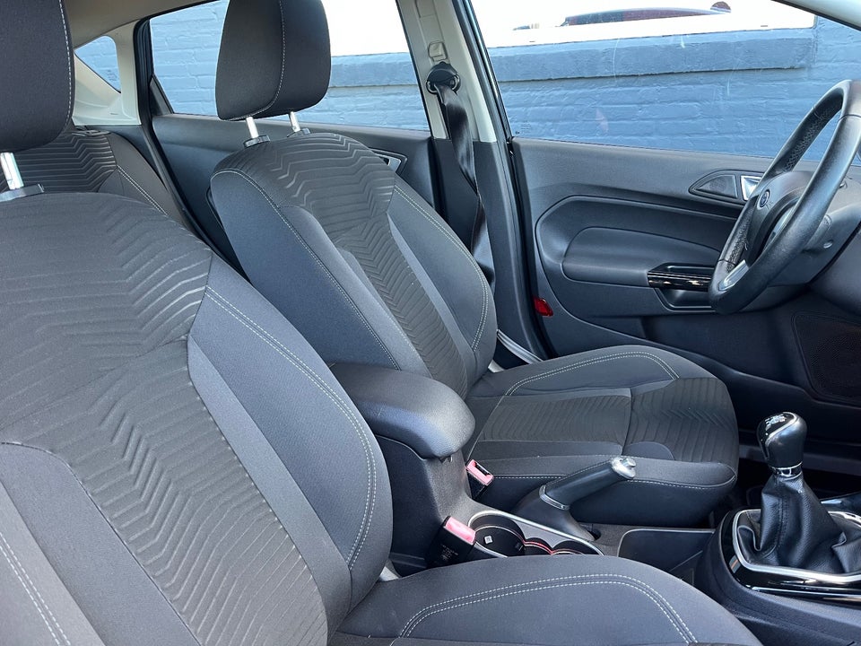 Ford Fiesta 1,0 65 Titanium 5d