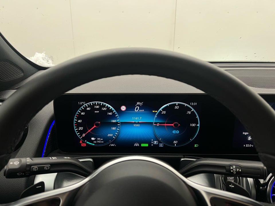 Mercedes EQB300 4Matic 5d