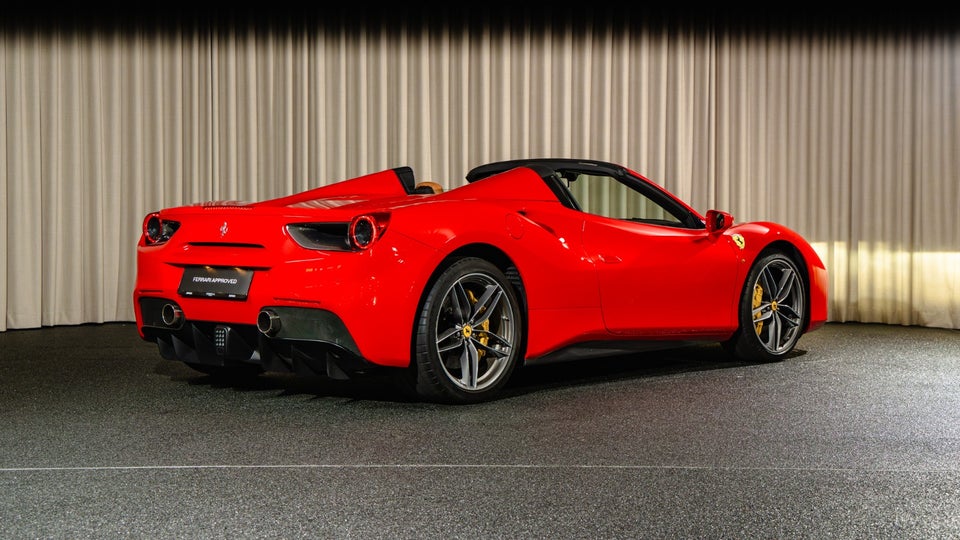 Ferrari 488 Spider 3,9 DCT 2d