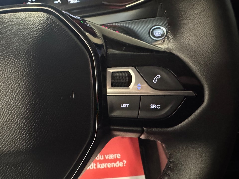 Peugeot 208 1,2 PureTech 100 Allure 5d