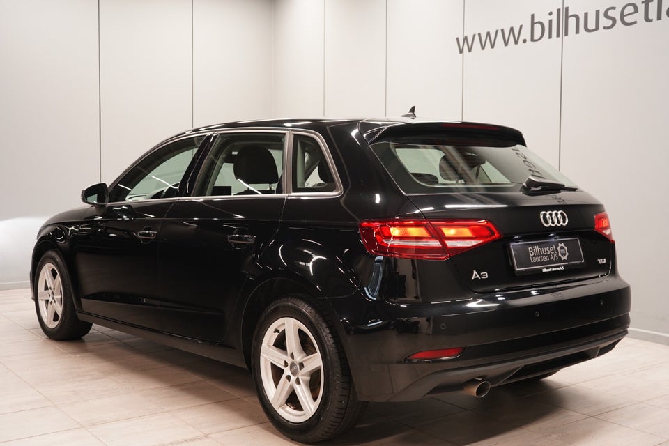 Audi A3 1,6 TDi 110 Sportback 5d