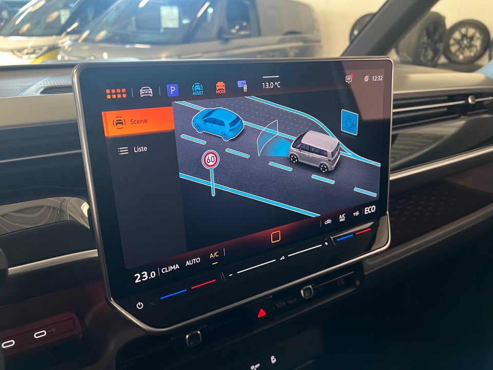 VW ID.Buzz 86 Life 7prs LWB 5d