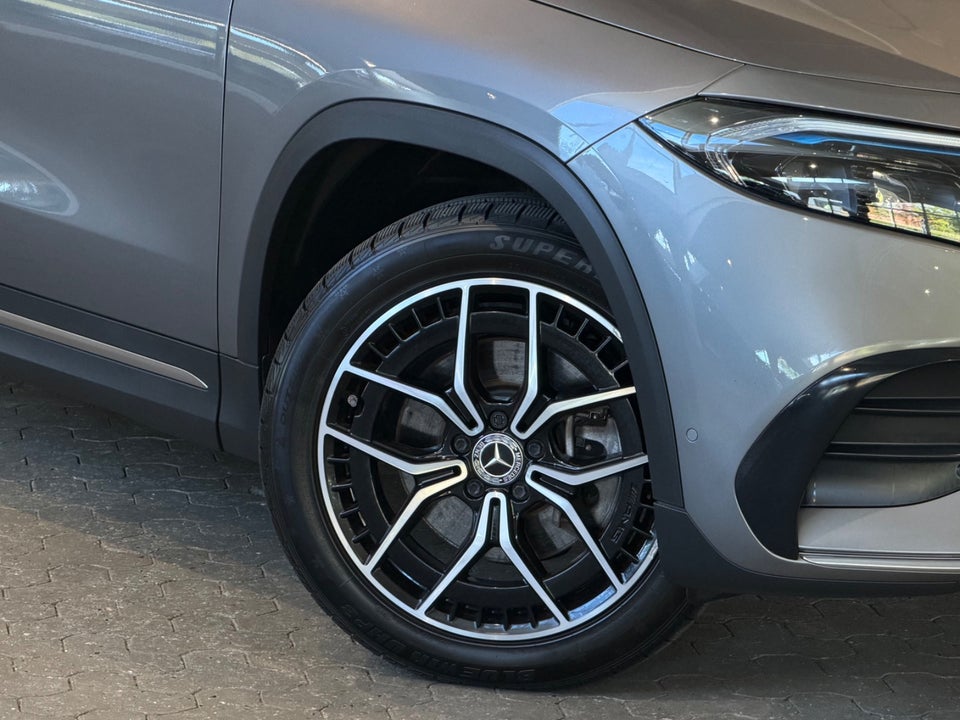 Mercedes EQA300 AMG Line 4Matic 5d
