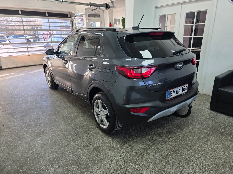 Kia Stonic 1,2 Attraction 5d