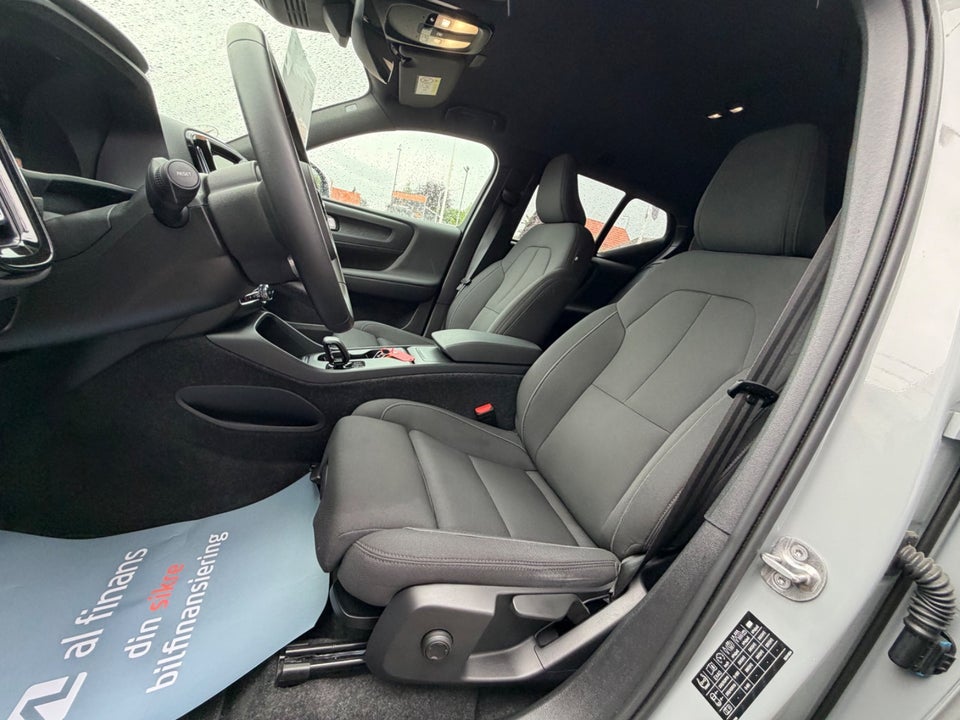 Volvo EX40 Extended Range Core 5d