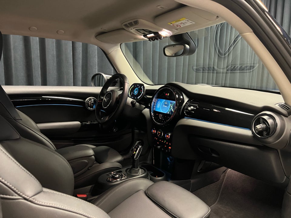 MINI Cooper SE Edition Premium Plus 3d