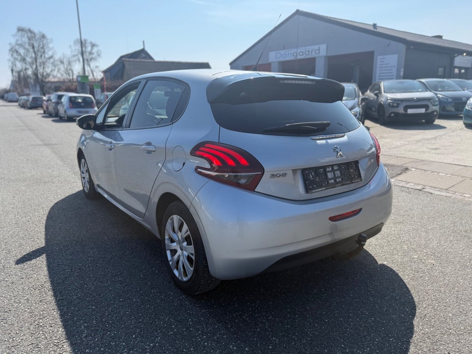 Peugeot 208 1,6 BlueHDi 100 Active 5d