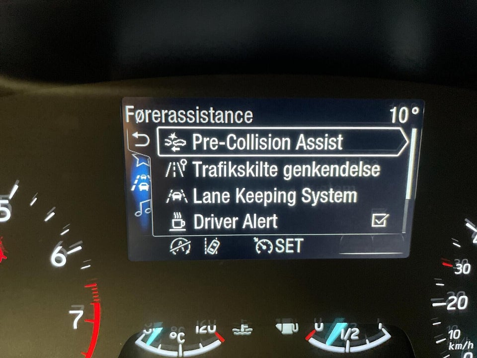 Ford Fiesta 1,0 EcoBoost mHEV Titanium 5d