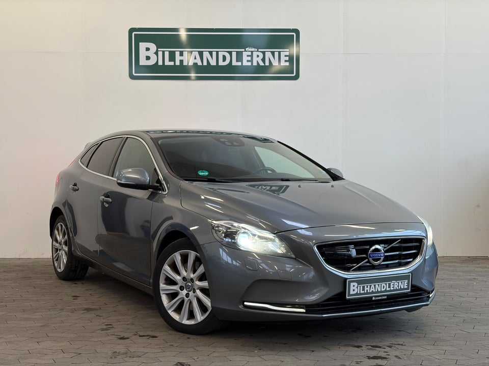 Volvo V40 2,0 D4 190 Summum 5d