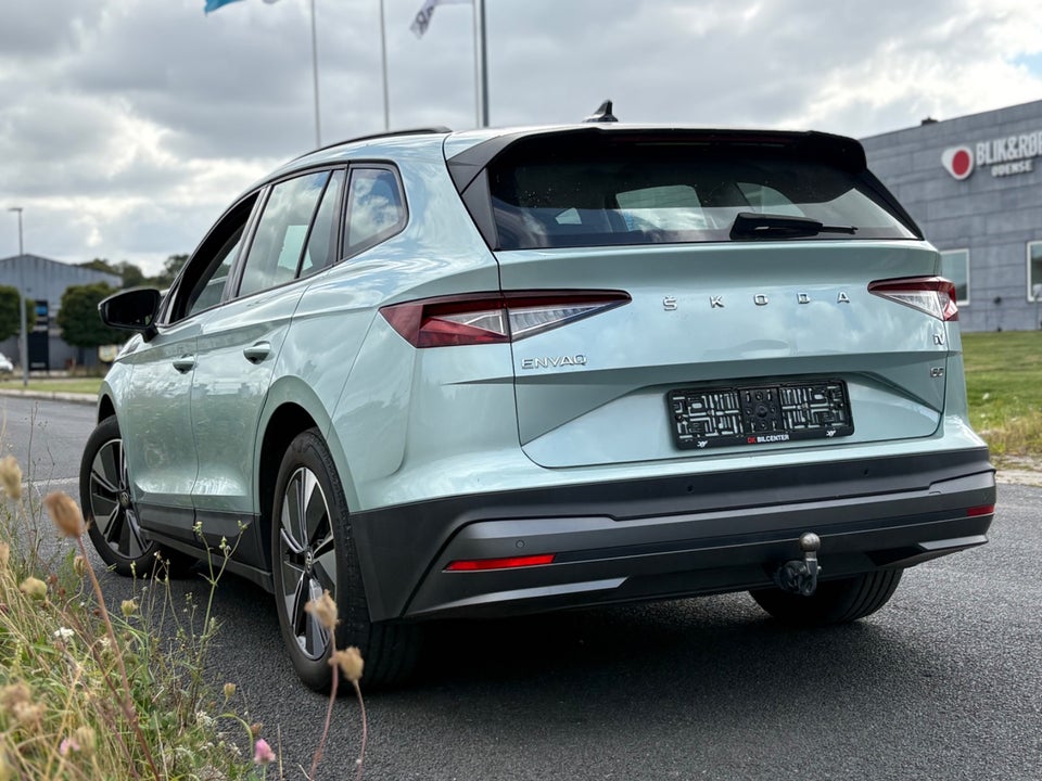 Skoda Enyaq 60 iV Plus 5d