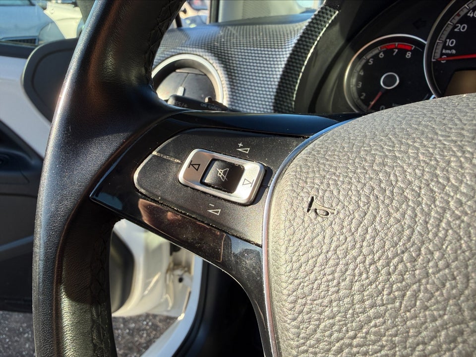 VW Up! 1,0 MPi 60 Move Up! BMT 5d