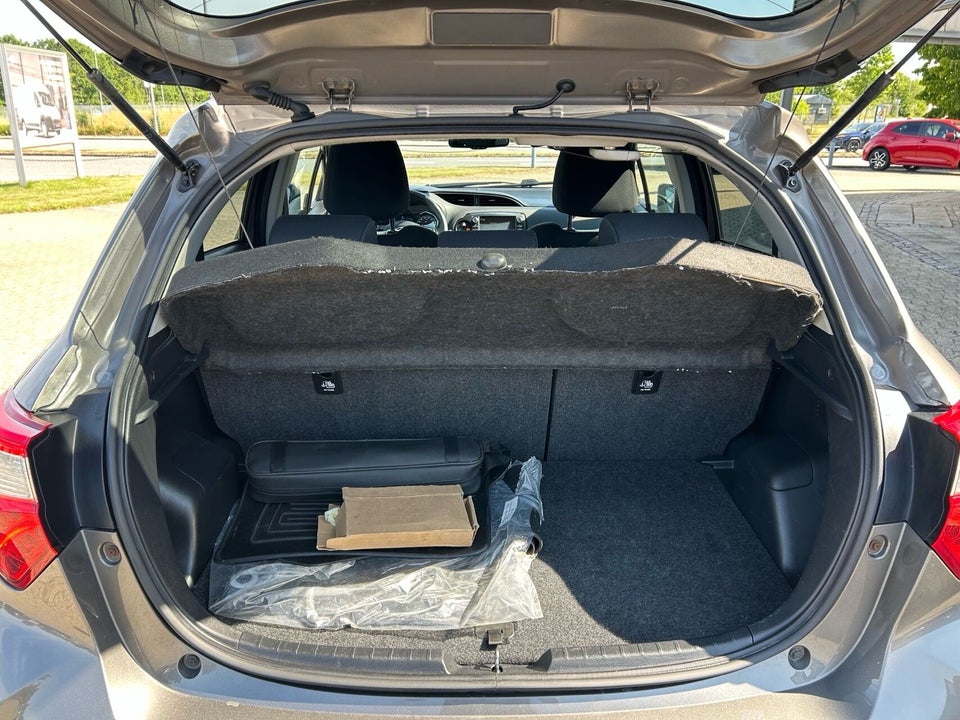 Toyota Yaris 1,5 Hybrid H3 Premium e-CVT 5d