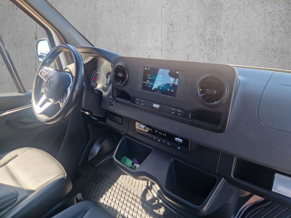 Mercedes Sprinter 214 2,2 CDi A1 Kasse-/Mandskabsvogn aut. FWD
