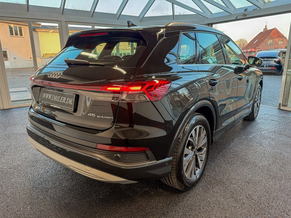 Audi Q4 e-tron 45 Progress 5d