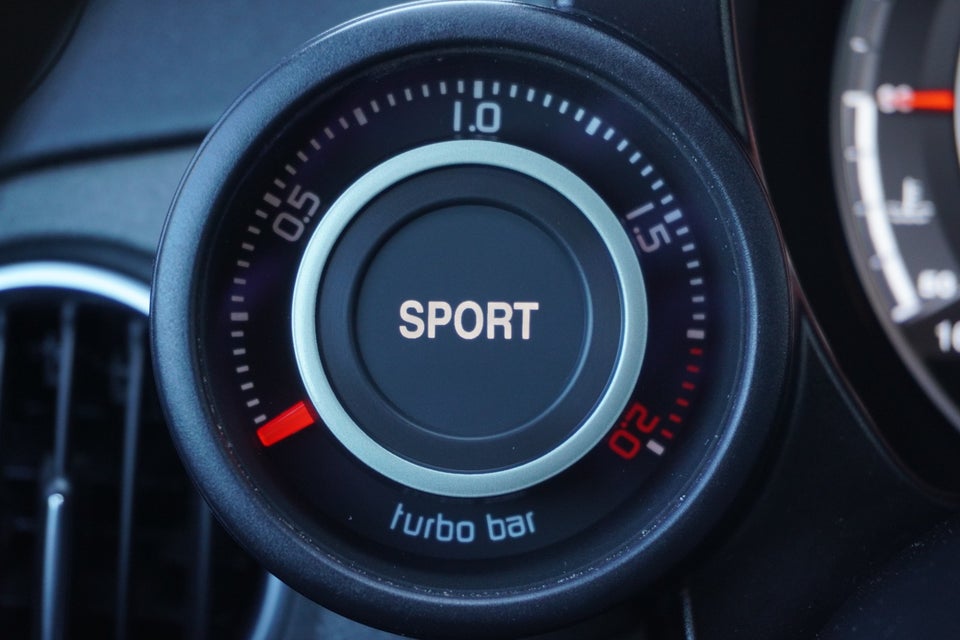 Abarth 595 1,4 T-Jet 180 70th Esseesse 3d