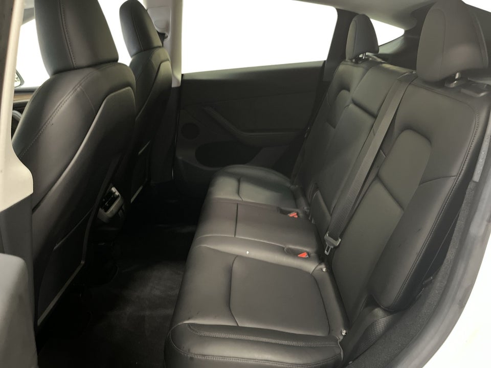 Tesla Model Y RWD 5d