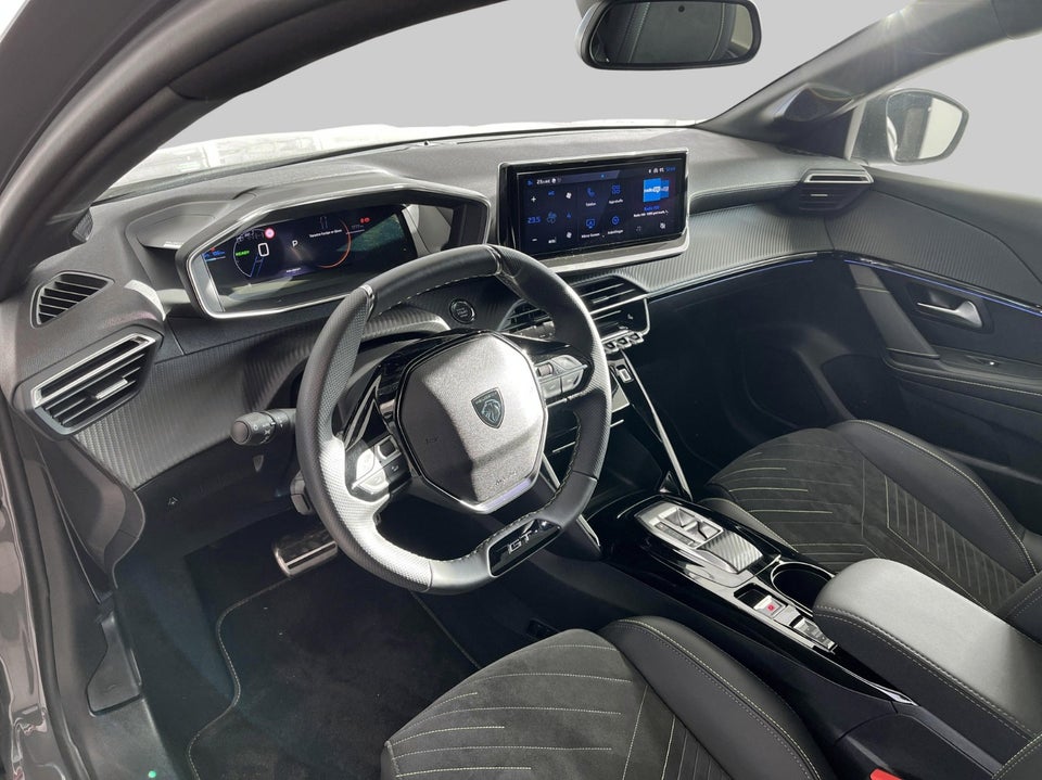 Peugeot e-208 54 GT Pack 5d