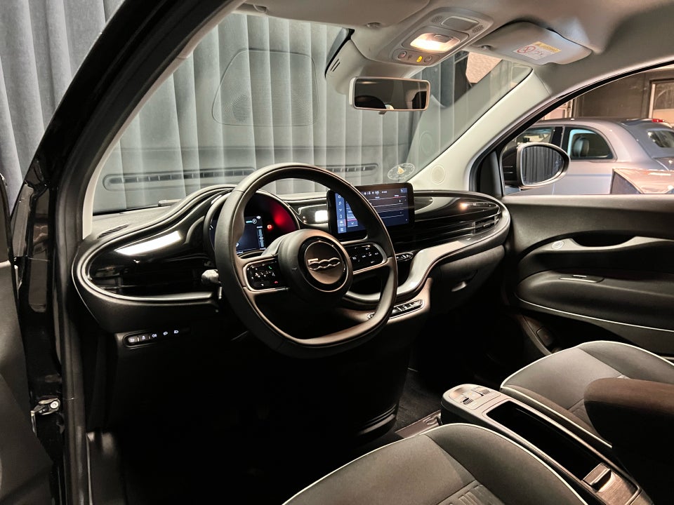 Fiat 500e 42 Icon 3d