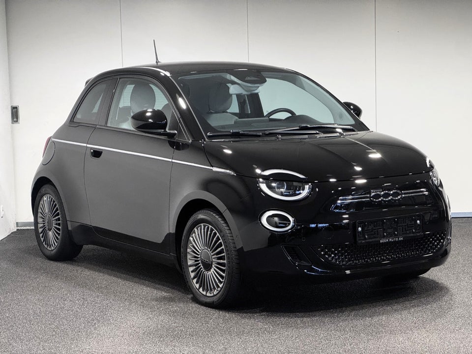 Fiat 500e 42 Icon 3d