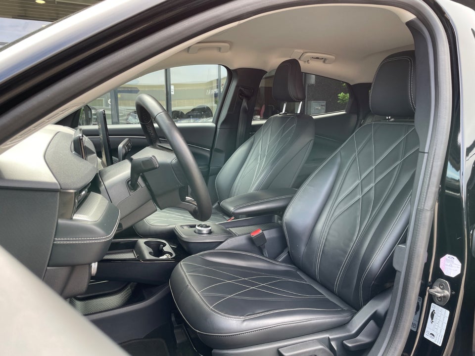 Ford Mustang Mach-E 98 Extended Range 5d