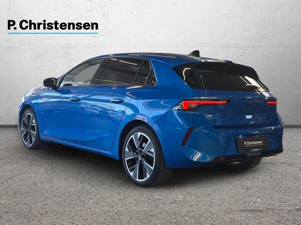 Opel Astra-e 54 Ultimate 5d