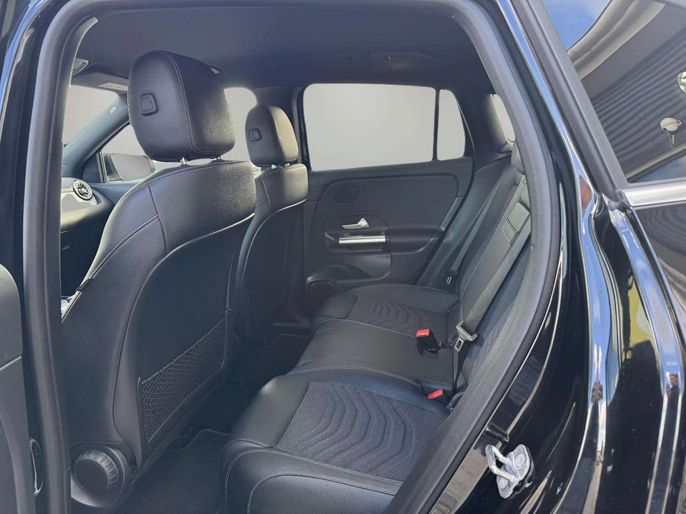 Mercedes EQA250+ Progressive 5d