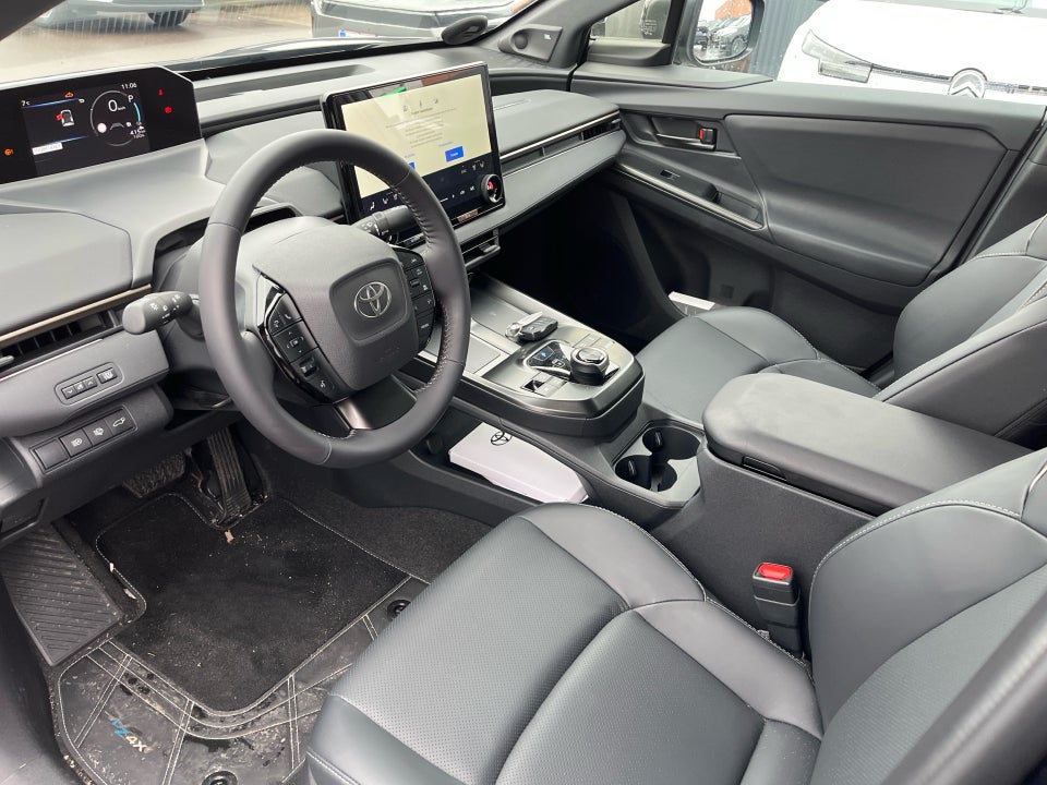 Toyota bZ4X 73 Executive 5d